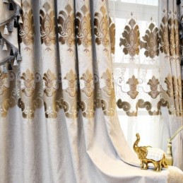 Måttbeställd Gardin Broderad I Europeisk Stil
