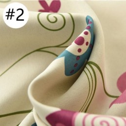 Mönstrad Gardin Med Tecknad Flicka, Måttbeställd, Värmeisolerande Mörkläggningsgardin För Barnrum