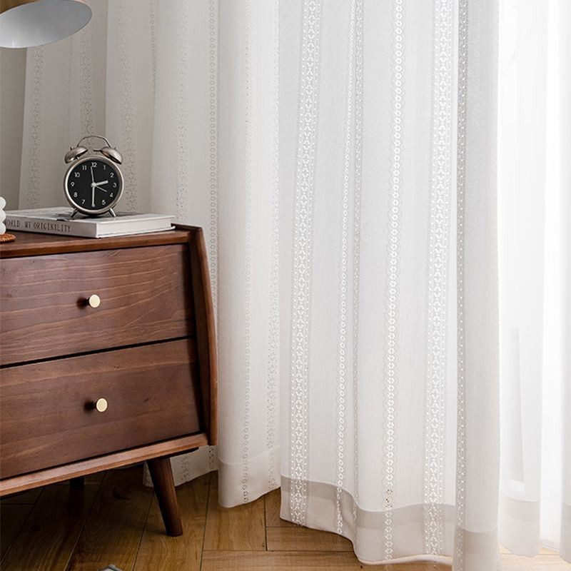 Vita Genomskinliga Gardiner I Nordisk Stil Med Jacquardmönster För Vardagsrum Och Sovrum