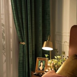 Mörkläggningsgardin Max I Sammet, Måttbeställd, Malakitgrön, Enfärgad, Sovrum