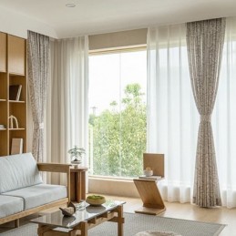 Lövtryckta Gardiner I Amerikansk Stil I Polyester