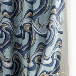 Mönstrade Gardiner I Skandinavisk Stil Med Chenillemönster