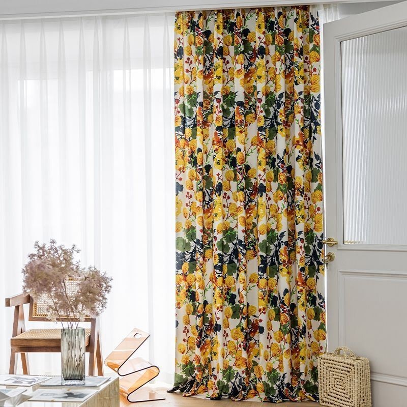 Måttbeställd Bomullsgardin Med Växttryck I Nordisk Stil