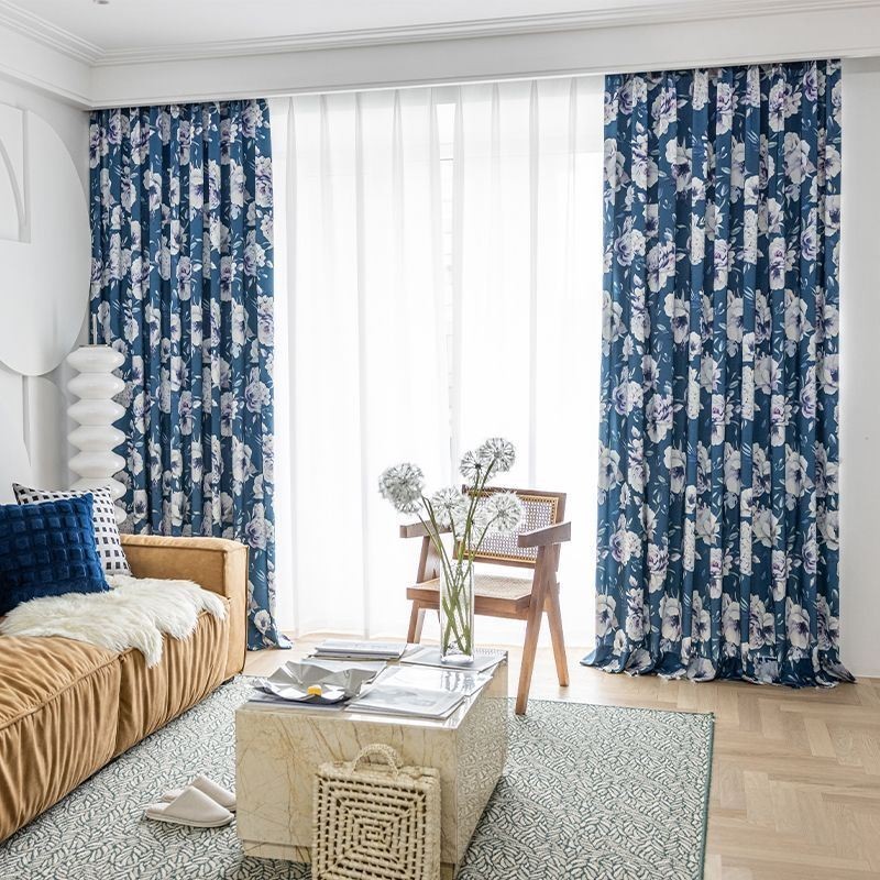 Blommigt Mönstrad Gardin Måttbeställd Gardin I Bomull I Nordisk Stil
