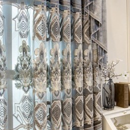 Mönstrad Chenillegardin Med Broderi, Europeisk Blommönster, Halvmörkläggande, För Vardagsrum/Sovrum