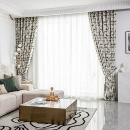 Måttbeställd Bomullsgardin Med Bladmönster, Nordiskt Tryck