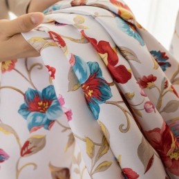 Gardiner I Amerikansk Stil Med Växttryck