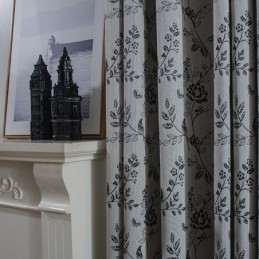 Mörkläggningsgardin I Linne, Måttbeställd, Broderad Nordisk Växt, För Vardagsrum/Sovrum