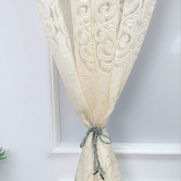 Gardiner I Europeisk Stil Som Mörklägger Vardagsrummet Och Sovrummet